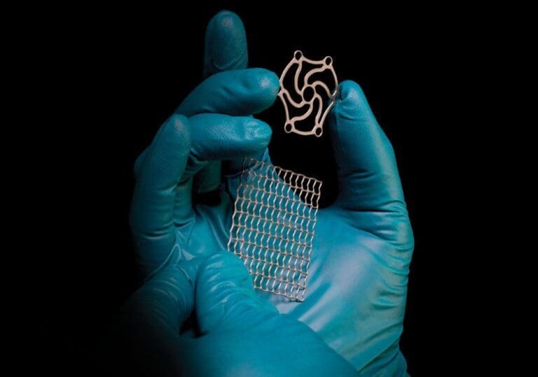 Photo etching of titanium for medical applications Precision Micro