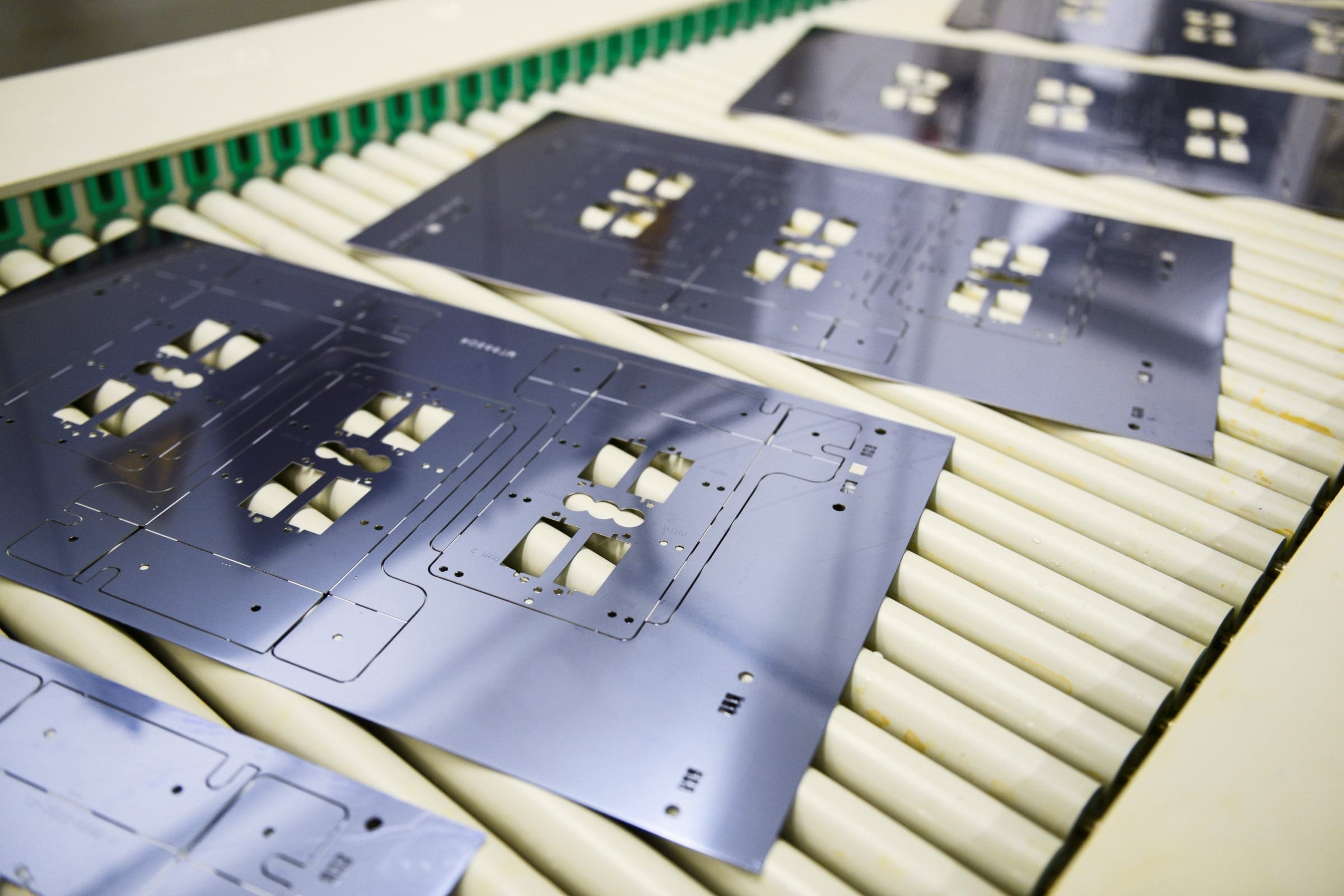 Etched aluminium sheets